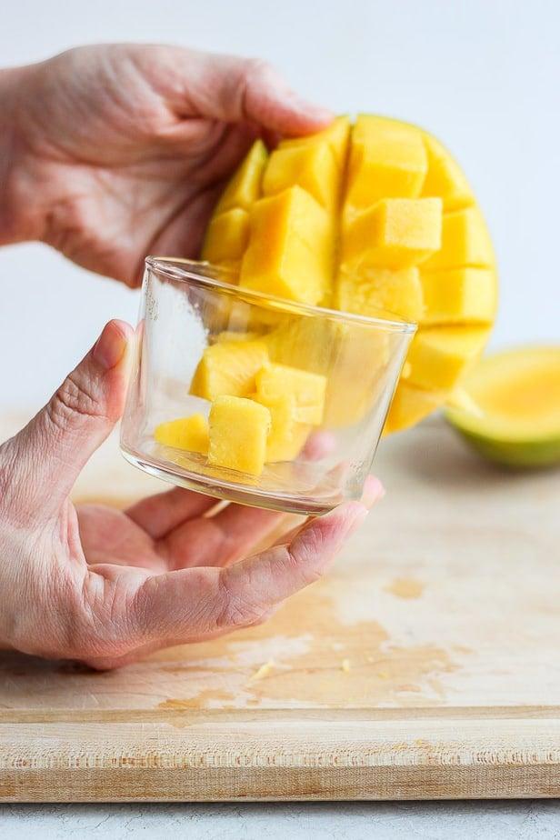 how to feed mango to birds safely
