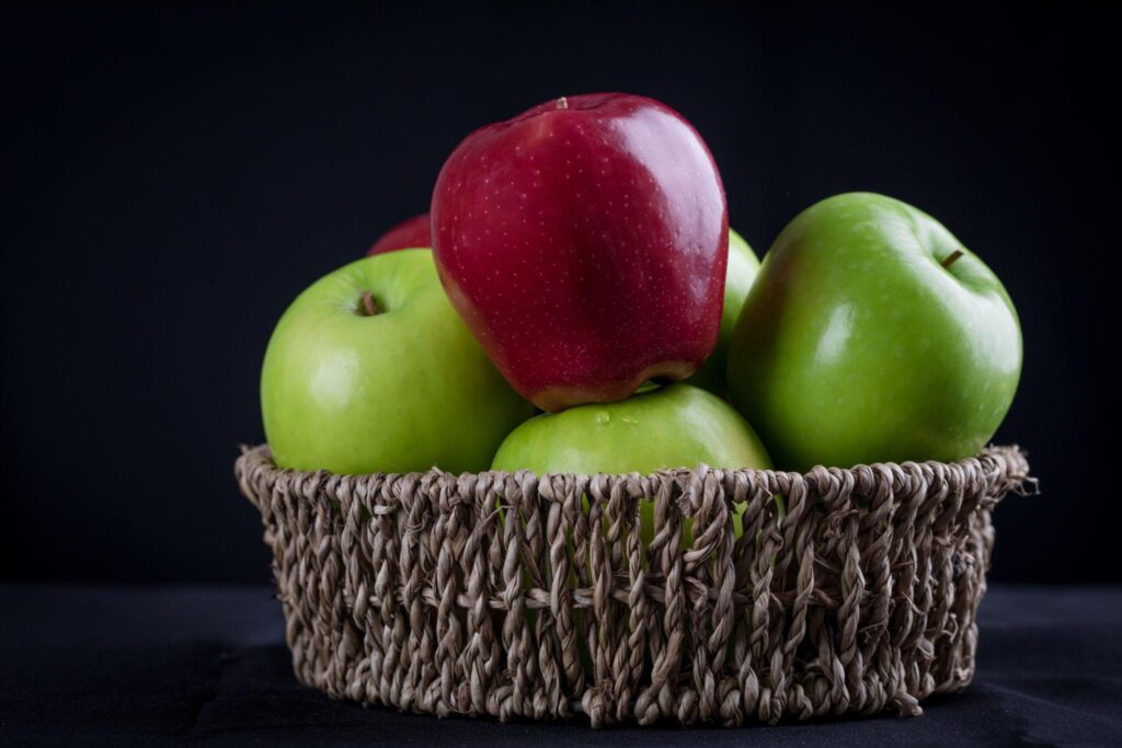healthy apples for birds
